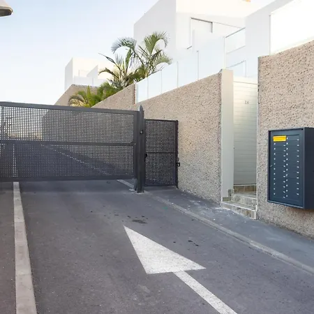 Hemeras Boutique Homes - Exclusive 5min Walk From Playa Del Duque Βίλα *